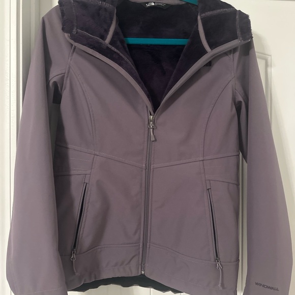 The North Face Women's Lavender Ski Jacket - Picture 1 of 4